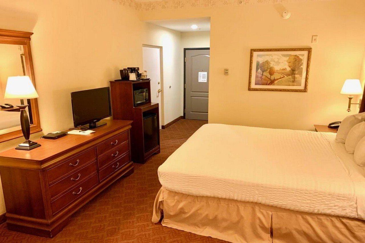 Spark By Hilton Woodbridge Bagian luar foto