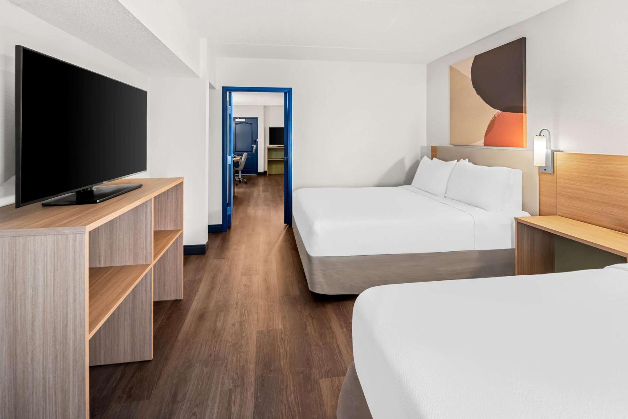 Spark By Hilton Woodbridge Bagian luar foto