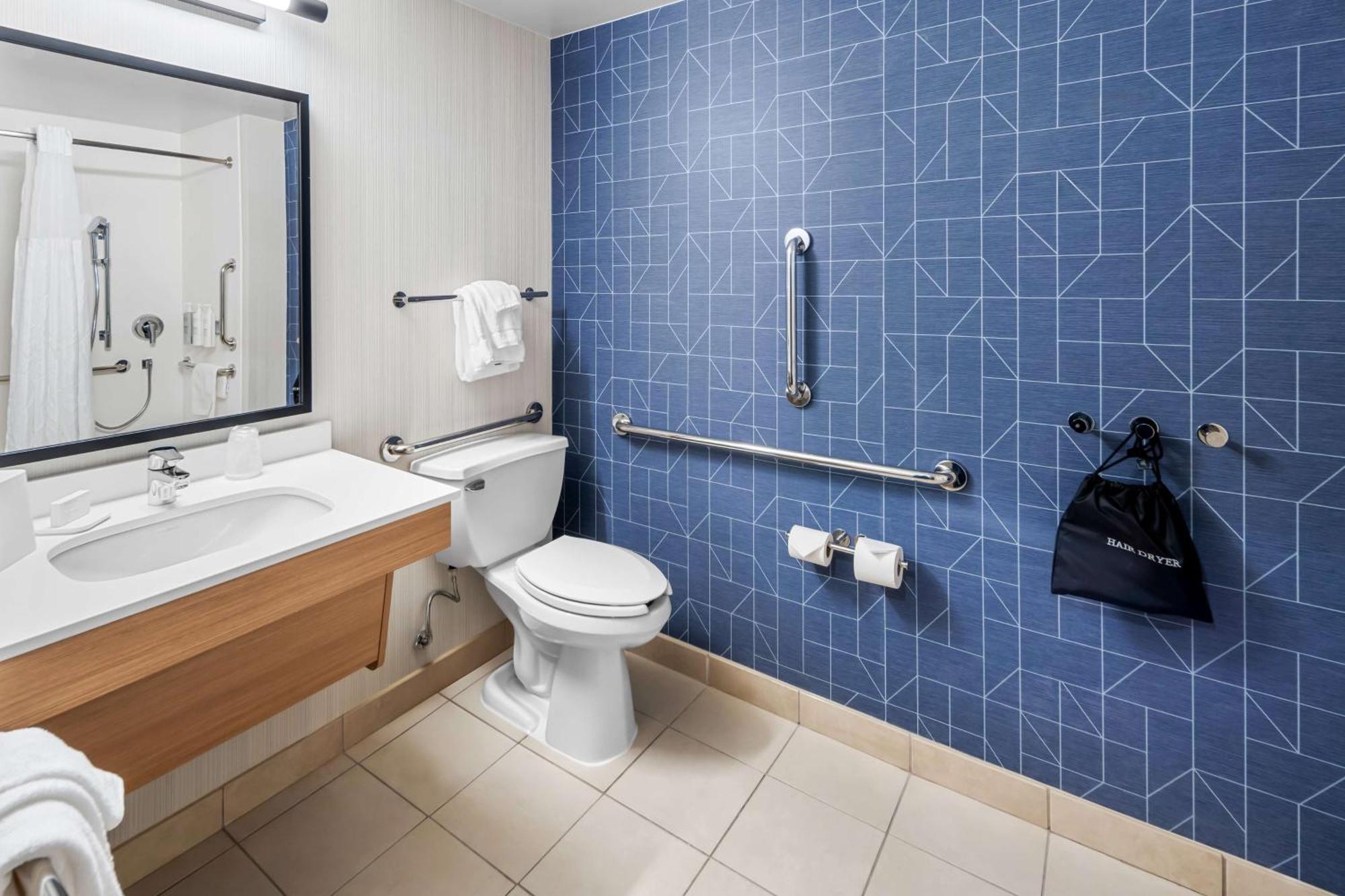 Spark By Hilton Woodbridge Bagian luar foto