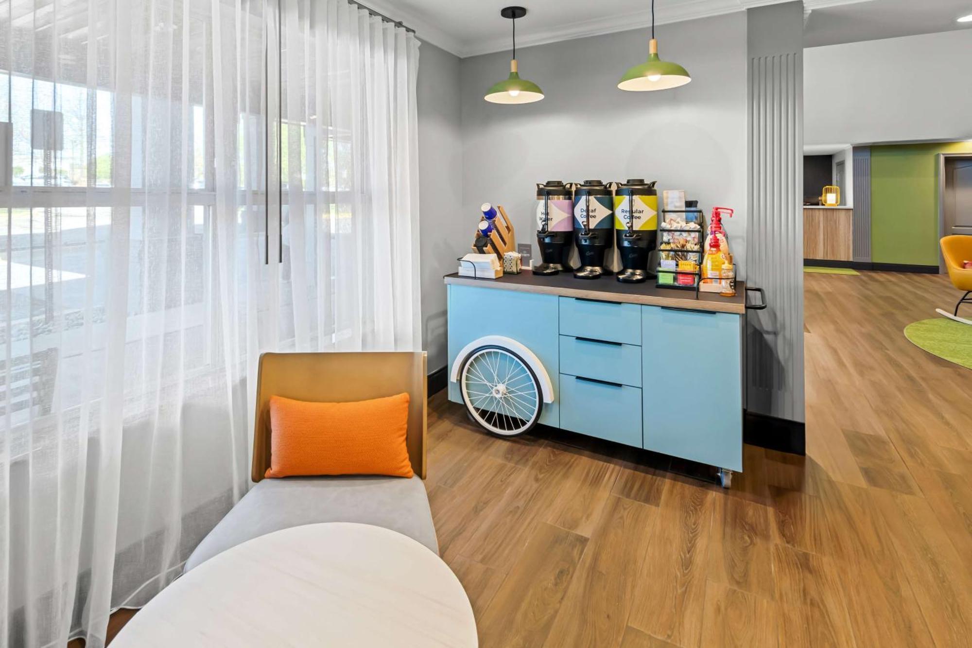 Spark By Hilton Woodbridge Bagian luar foto