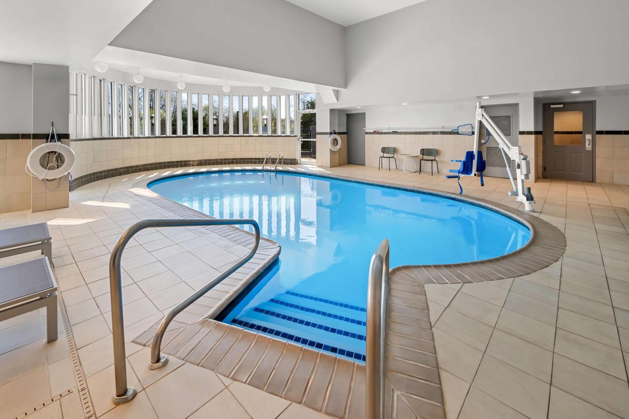 Spark By Hilton Woodbridge Bagian luar foto