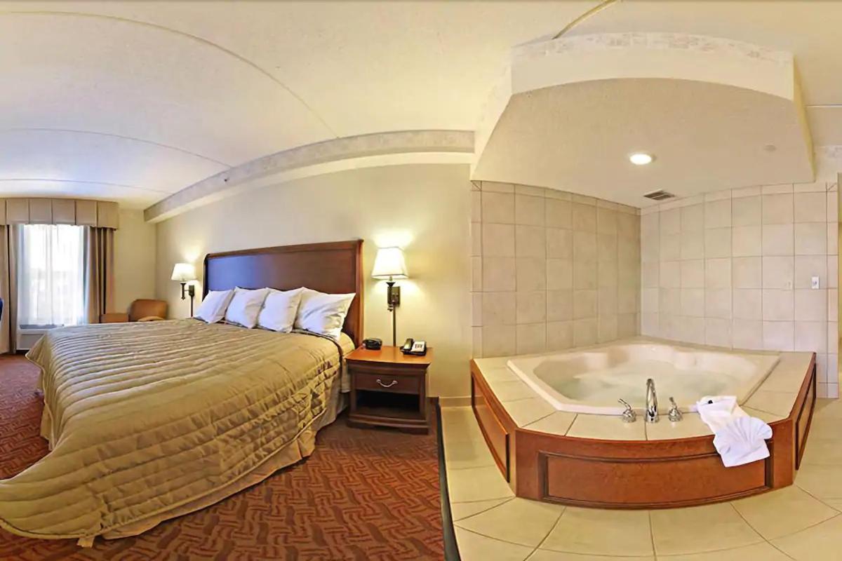 Spark By Hilton Woodbridge Bagian luar foto