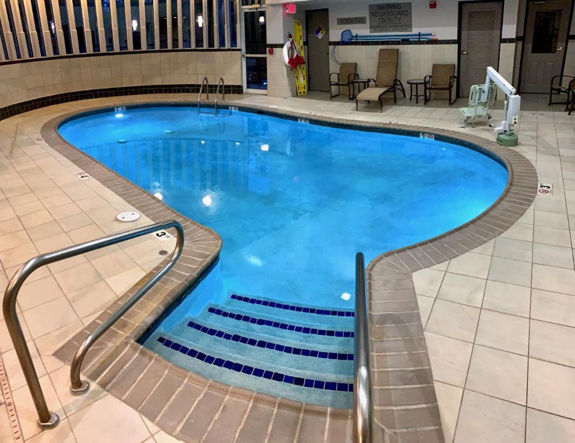 Spark By Hilton Woodbridge Bagian luar foto